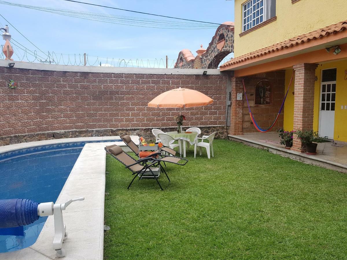 Casa Los Peregrina Куэрнавака Экстерьер фото